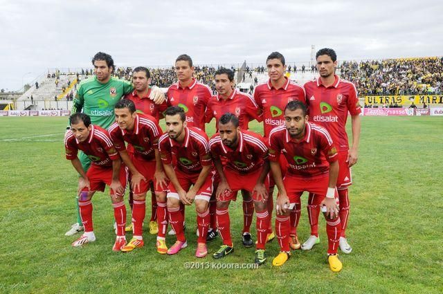  فريق الكرة الأول بالنادي الأهلي