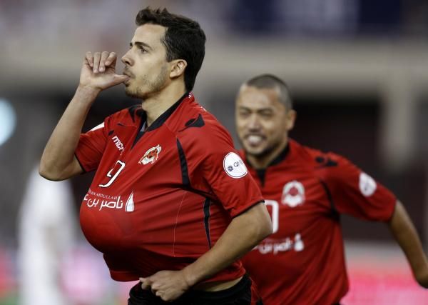 2013-05-18t190701z_161224570_gm1e95j07oc01_rtrmadp_3_soccer_reuters