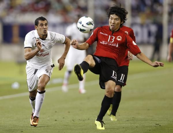 2013-05-18t192509z_1908624665_gm1e95j09e501_rtrmadp_3_soccer_reuters
