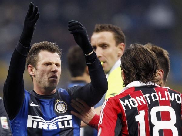 2013-02-24t205559z_978186999_gm1e92p0djj01_rtrmadp_3_soccer-italy_reuters