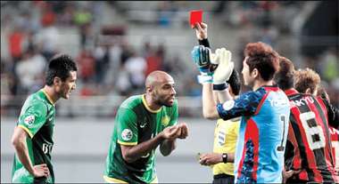 البطاقة الحمراء أنهت مشوار المالي كانوتيه في مسابقة أبطال آسيا
