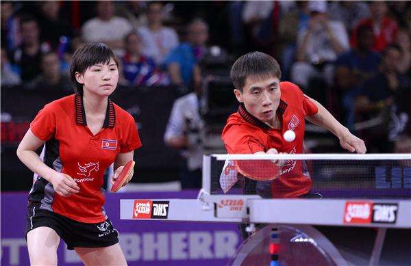 لقطة من مباراة نهائي الزوجي المختلط بين الكوريتين
