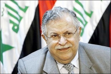 جلال طالباني رئيس الجمهورية العراقية اتصل ببعثة المنتخب مرتين خلال يومين