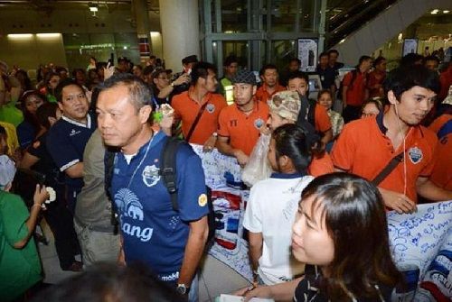 بعثة بوريرام يونايتد تلقت الإستقبال الحافل من الجماهير بعد عودتها من أوزباكستان