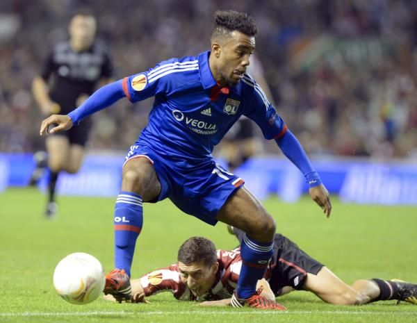 2012-11-08t214008z_1230283174_gm1e8b90fp801_rtrmadp_3_soccer-europa_reuters