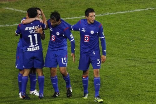 2012-04-04t031420z_01_car15_rtridsp_3_soccer-libertadores_reuters
