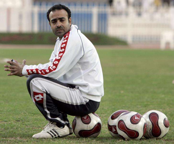 عادل عقلة