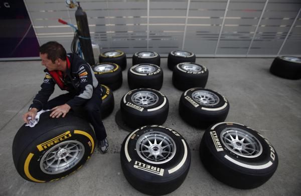 2013-04-11t100812z_5477167_gm1e94b1e7j01_rtrmadp_3_motor-racing-prix_reuters