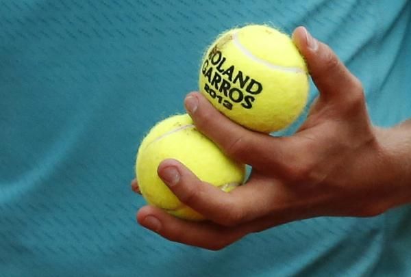 2013-05-30t103840z_1140692686_sr1e95u0tjwx3_rtrmadp_3_tennis-open_reuters