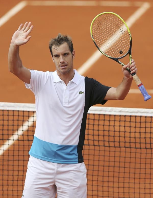2013-05-27t155901z_1061438225_sr1e95r18dy9v_rtrmadp_3_tennis-open_reuters