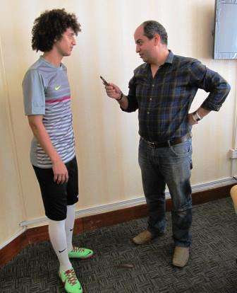 عموري خلال حواره مع الزميل وليد فاروق محرر كووورة