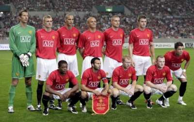 صورة لفريق مانشستر في لقائه أمام سيئول