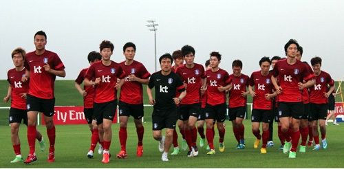 تدريبات منتخب كوريا الجنوبية في معسكر دبي الإماراتي