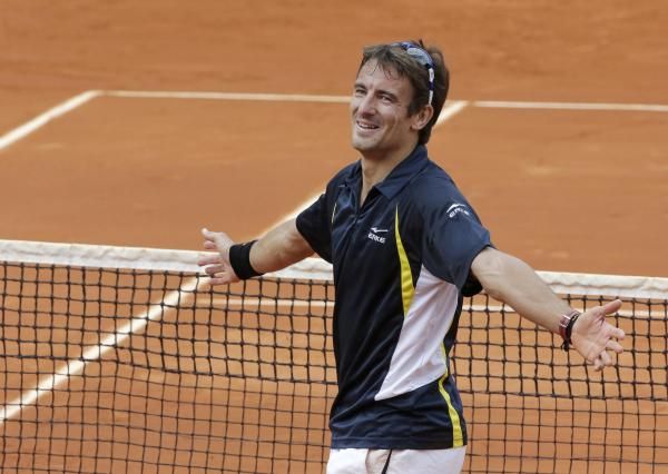 2013-06-02t154812z_1295413507_sr1e96217vt7f_rtrmadp_3_tennis-open-robredo_reuters