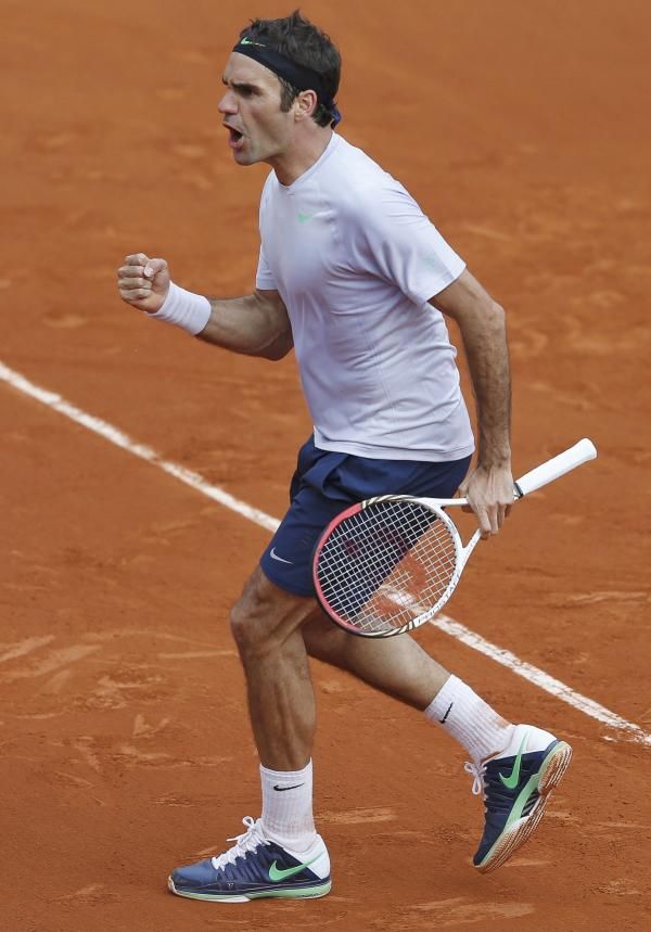 2013-06-02t184102z_746102438_sr1e9621fvua7_rtrmadp_3_tennis-open-federer_reuters