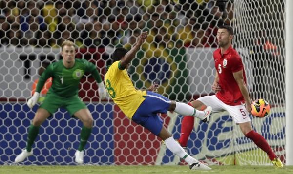 2013-06-02t210001z_1015313388_gm1e9630ds801_rtrmadp_3_soccer-friendly_reuters