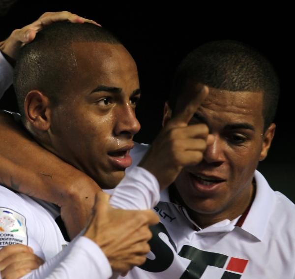 2013-04-18t040224z_1713755967_gm1e94i0wp101_rtrmadp_3_soccer-latam-libertadores_reuters