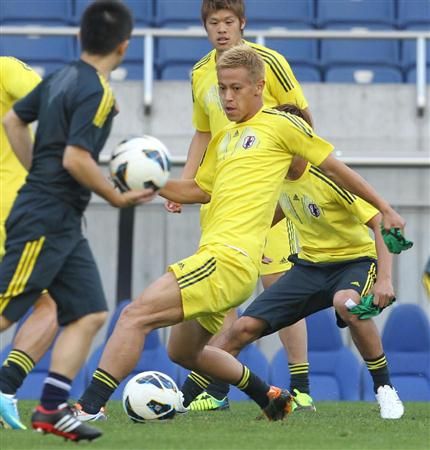 كيسوكي هوندا في تدريبات اليوم على استاد سايتاما