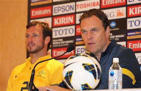 المدرب هولجير اوسيك في المؤتمر الصحفي