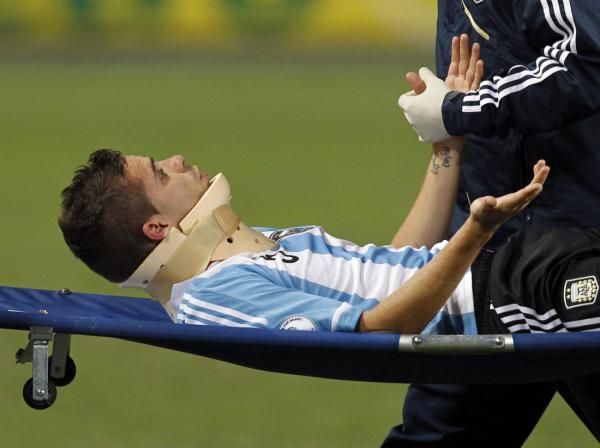 2012-09-12t030948z_1264814622_gm1e89c0uyz01_rtrmadp_3_soccer-world_reuters