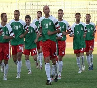 نجوم الوحدات قبل اللقاء وبعدسة كووورة 