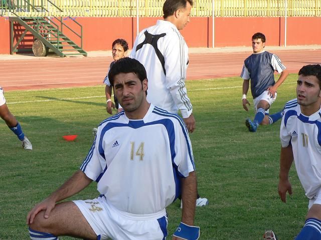 نجوم الرمثا اثناء الاحماء وبعدسة كووورة 