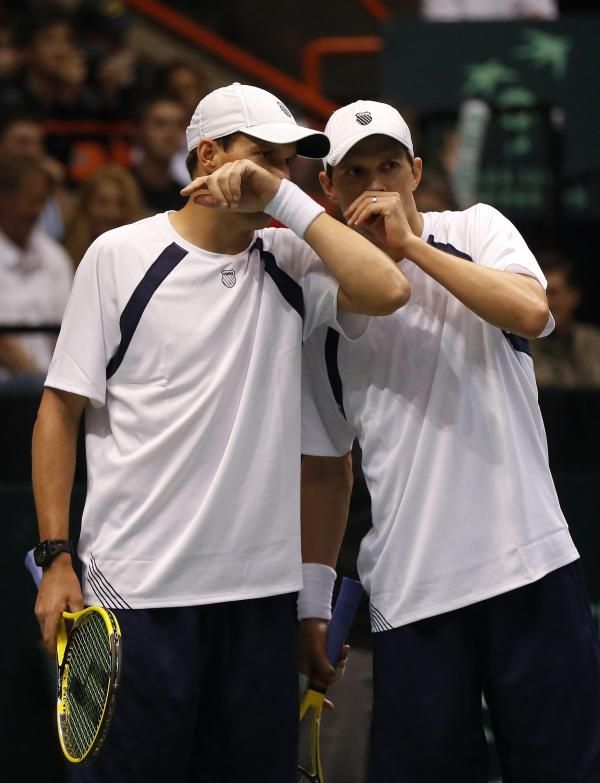 2013-04-07t010117z_502661069_gm1e9470ou201_rtrmadp_3_tennis-men_reuters
