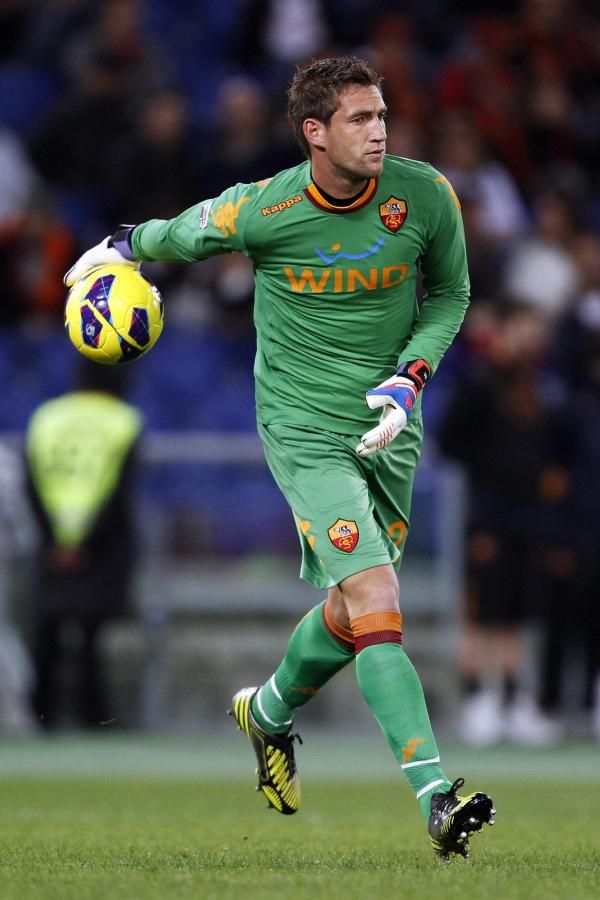 2012-10-28t204443z_1458158533_gm1e8at0d4201_rtrmadp_3_soccer-italy_reuters