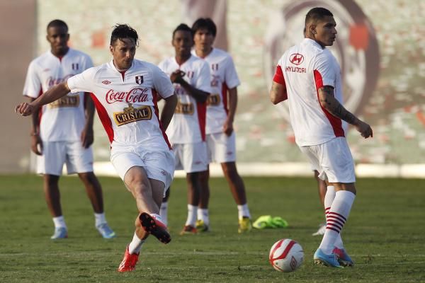 منتخب بيرو في التدريب السري