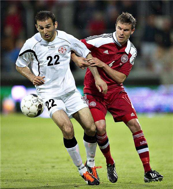 من لقاء اليوم 