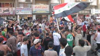 مئات العراقيين احتفلوا في (بغداد) بتأهل المنتخب العراقي لنهائي آسيا