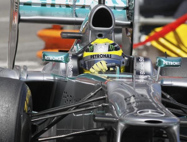 2013-05-26t153935z_453584593_sr1e95q17gsgz_rtrmadp_3_motor-racing-prix_reuters