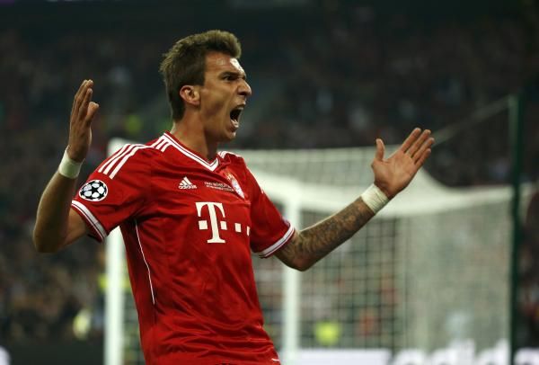 2013-05-25t202423z_349566557_lr2e95p1koc3x_rtrmadp_3_soccer-champions_reuters