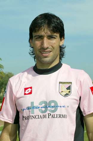 الأرجنتيني إرنستو فارياس 