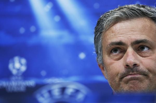 2013-06-03t131407z_480037502_lm1e96310nl01_rtrmadp_3_soccer-england-chelsea-mourinho_reuters