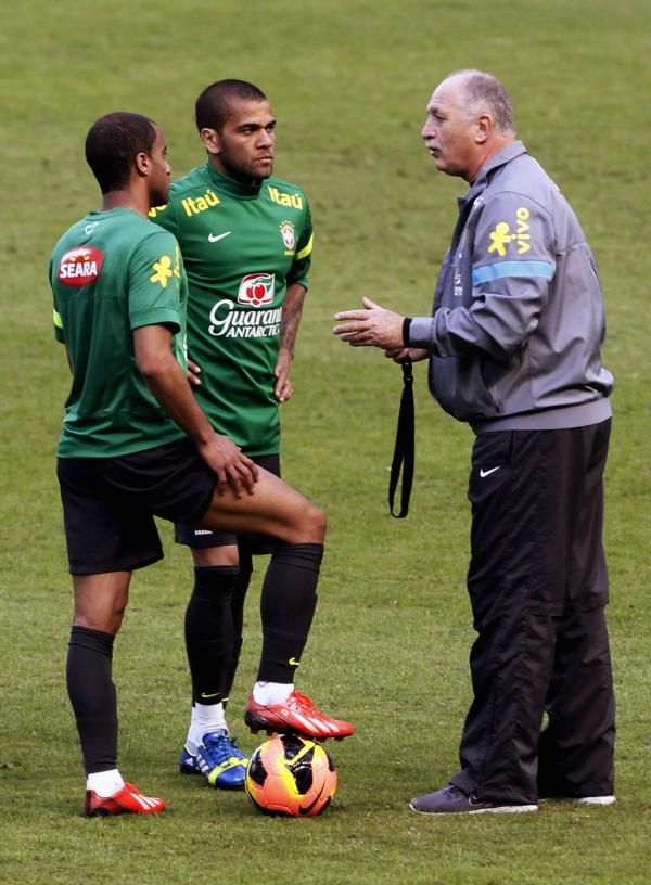 2013-06-08t193930z_1626882133_gm1e9690a0z01_rtrmadp_3_soccer-world_reuters