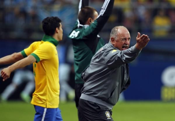 2013-06-09t215938z_786173405_gm1e96a0gjm01_rtrmadp_3_soccer-friendly_reuters