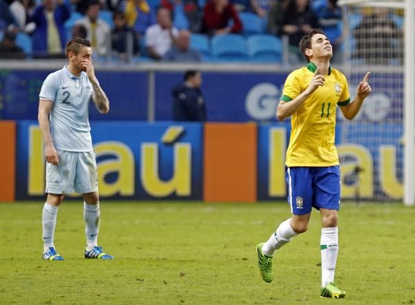 2013-06-09t210518z_93061452_gm1e96a0e1t01_rtrmadp_3_soccer-friendly_reuters