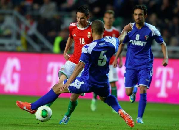 مدافع الازرق فهد الهاجري رقم 5  تألق في مباراة المجر