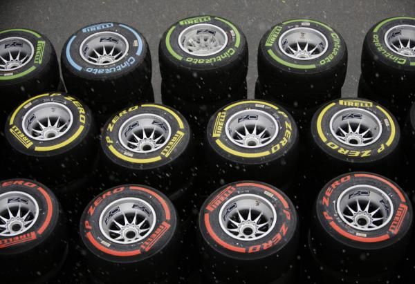2012-09-21t091425z_854327209_sr1e89l0pnf1n_rtrmadp_3_motor-racing-prix_reuters