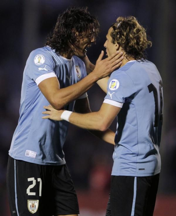 2012-09-11t233025z_347599159_gm1e89c0kqm01_rtrmadp_3_soccer-world_reuters