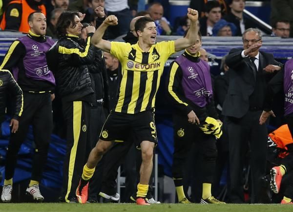 2013-04-30t204849z_1734072358_lr1e94u1lt33z_rtrmadp_3_soccer-champions_reuters