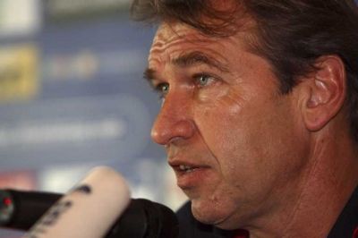 بيم فيربييك المدرب المستقيل لمنتخب كوريا الجنوبية