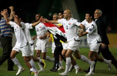 فرحة لاعبي العراق بالفوز بالبطولة