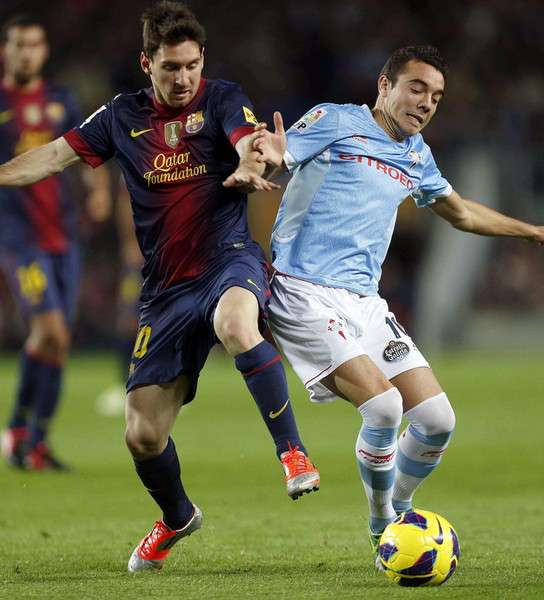 اسباس (يمين)