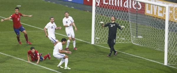 2013-06-11t121452z_1485270558_gm1e96b1k6401_rtrmadp_3_soccer-world_reuters