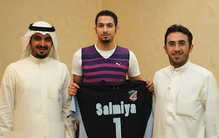 حميد القلاف خلال تعاقده السابق في عام 2008 مع نادي السالمية