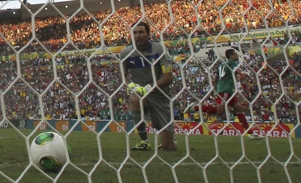 2013-06-16t201118z_572053043_tb3e96g1k2og6_rtrmadp_3_soccer-confederations_reuters