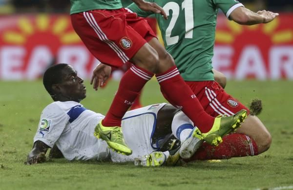 2013-06-16t205219z_1406616248_tb3e96g1lz1i4_rtrmadp_3_soccer-confederations_reuters