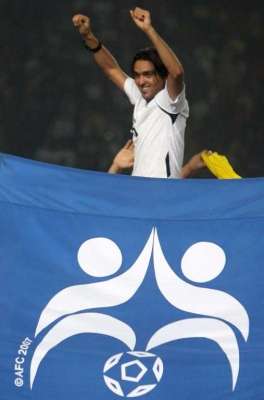 نشأت اكرم يعبر عن فرحته بفوز منتخب العراق بكأس آسيا